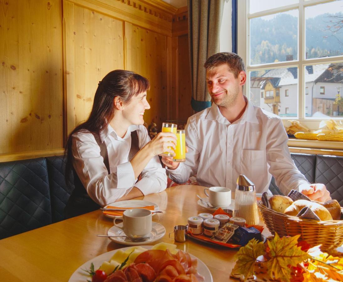 Gasthof Zum Postwirt Hotel Predlitz Buitenkant foto